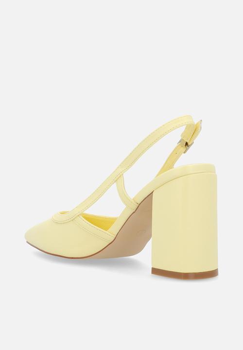 Madison® - Paula 3 closed toe slingback - yellow