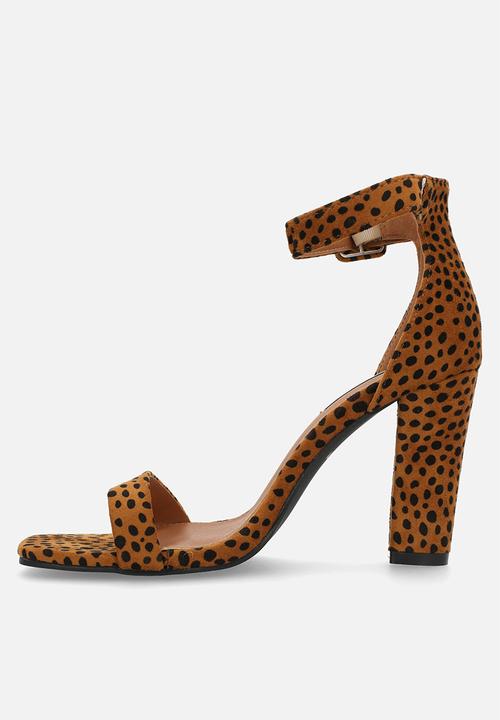 Madison® - Angelique 5 open toe ankle strap - bambi