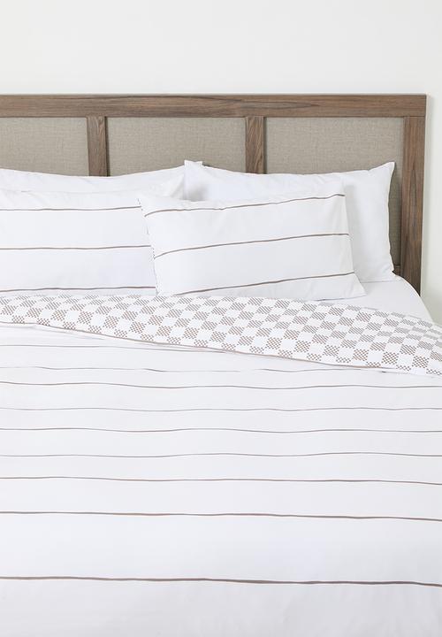Sixth Floor - Distressed Check Super Soft Duvet Set - Neutral