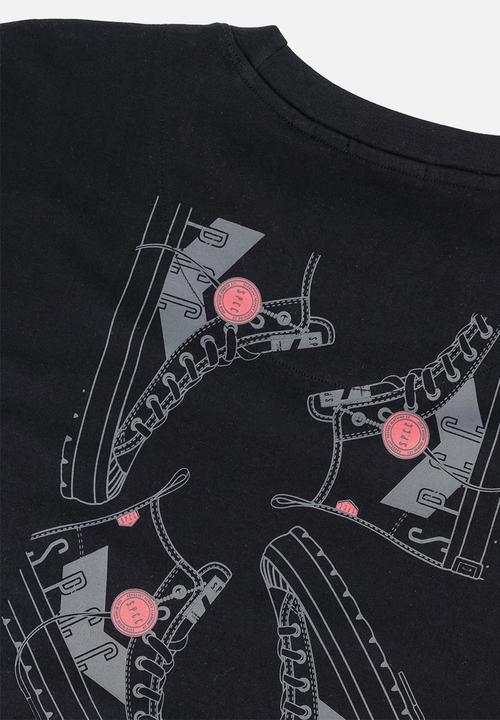 S.P.C.C - Surge Riven Tee - Black