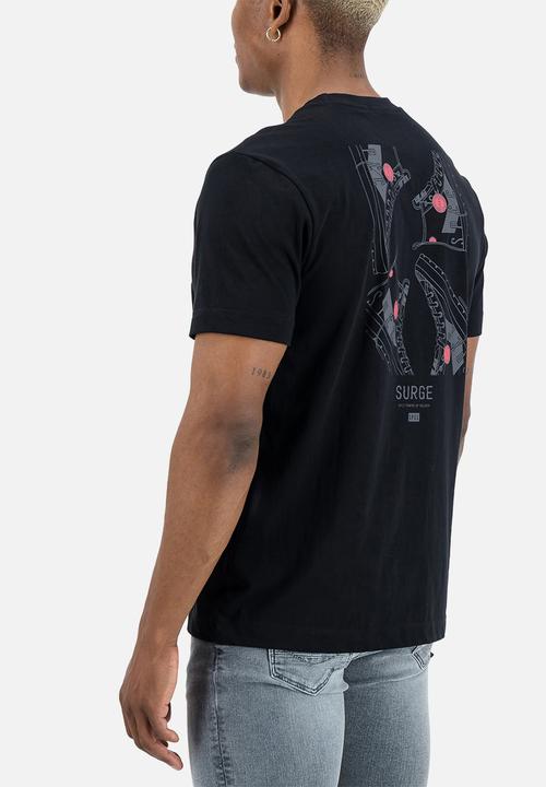 S.P.C.C - Surge Riven Tee - Black