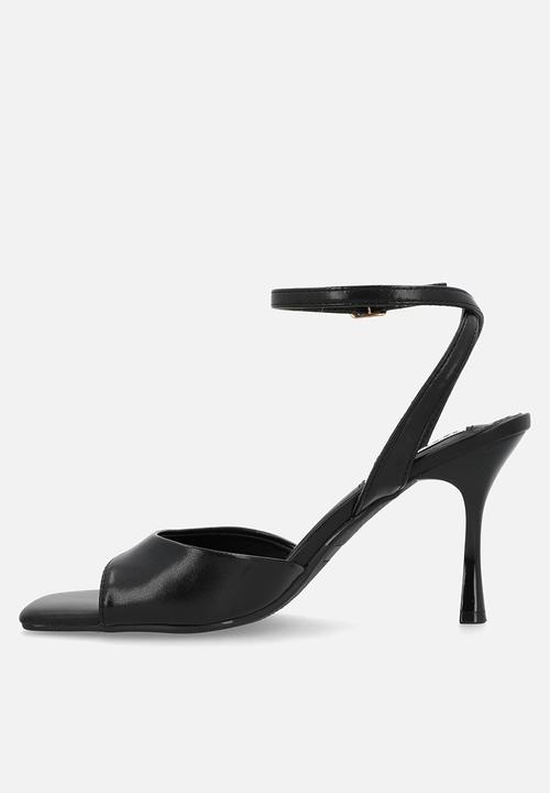 Madison® - Gretta open toe ankle strap - black