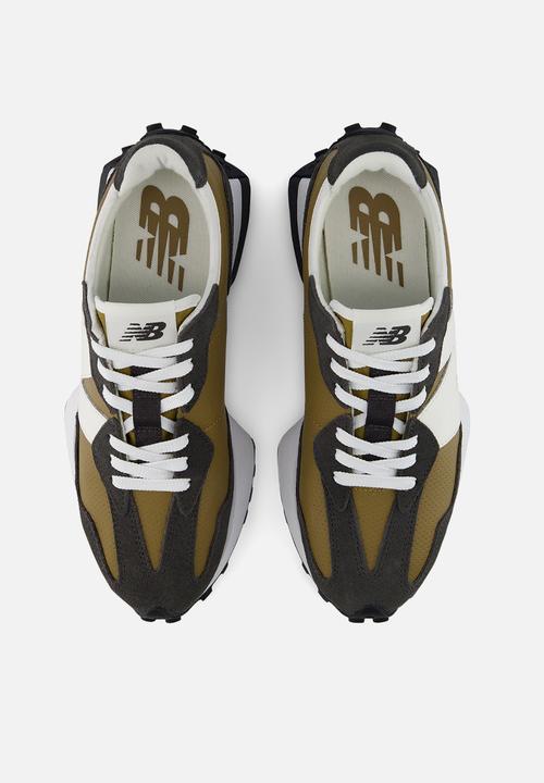 New Balance  - 327