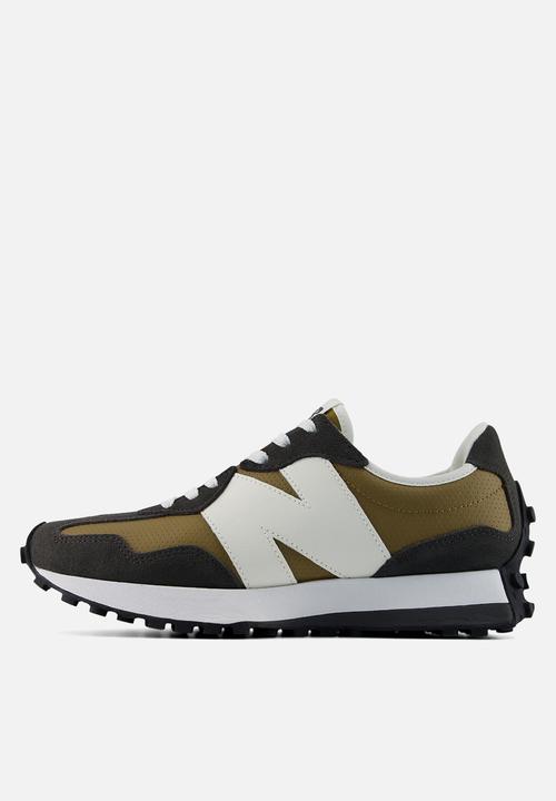 New Balance  - 327