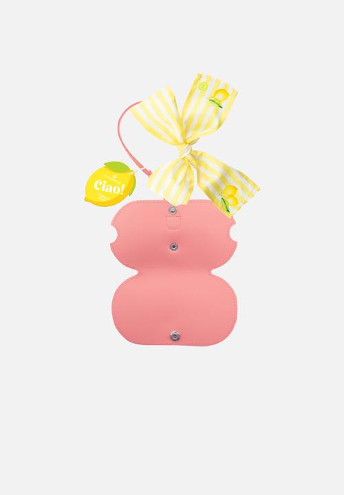 essence - Ciao! sunglasses pouch - 01 La Sunny Vita