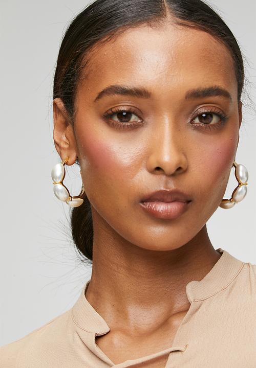 Tessa Design - Paris Pearl Studded Hoop Earrings - Gold