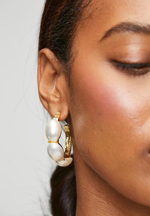 Tessa Design - Paris Pearl Studded Hoop Earrings - Gold