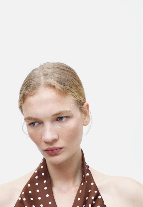 H&M - Asymmetric satin halterneck dress - brown/polka dot
