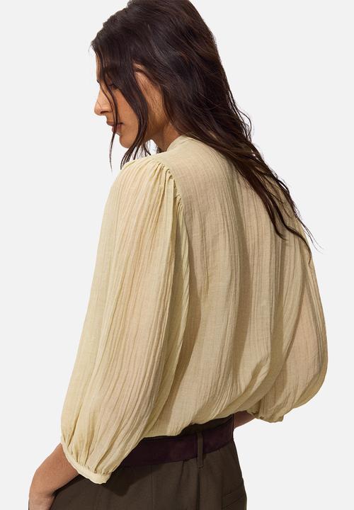 H&M - Balloon-sleeved blouse - light yellow