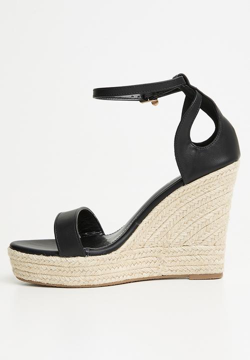 Miss Black - Moniker 12 cut-out platform wedge - black