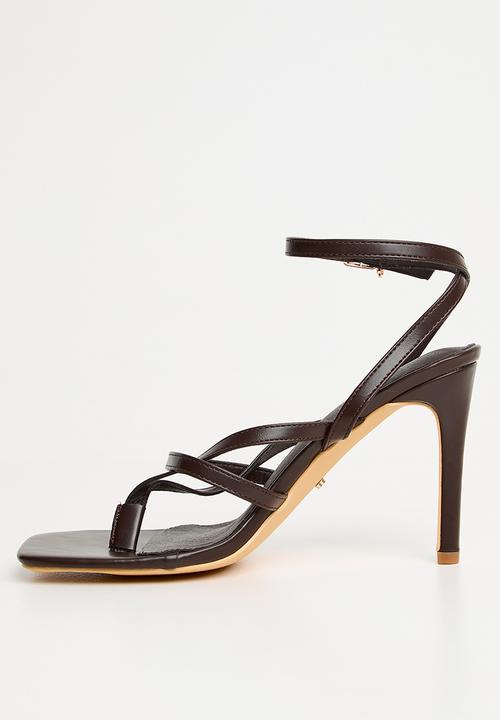Miss Black - Razz 3 ankle-strap toe thong heel - chocolate