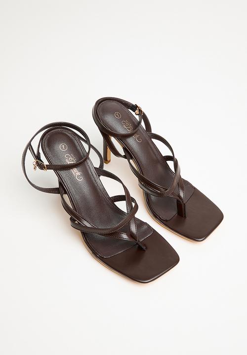 Miss Black - Razz 3 ankle-strap toe thong heel - chocolate