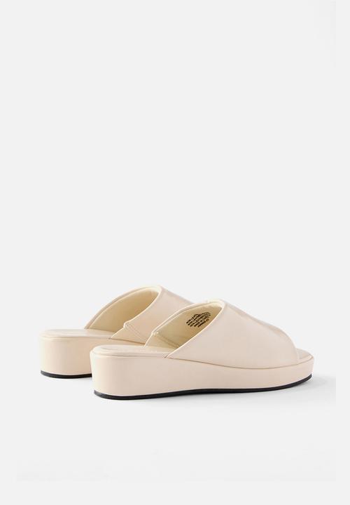Cotton On - Quin Platform Single Vamp - ivory smooth