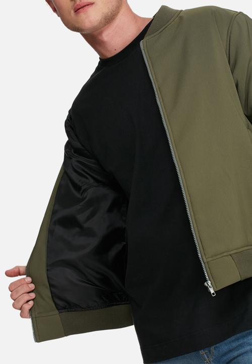 basicthread - Padded bomber