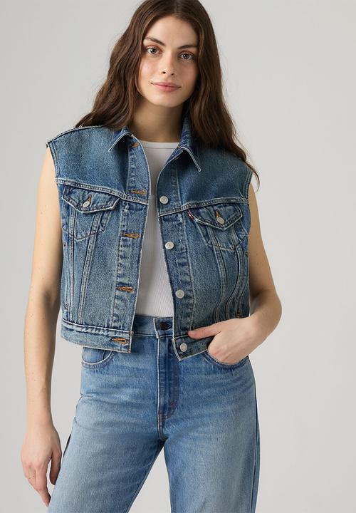 Levi’s® - Shrunken 90S Vest - Turning Heads