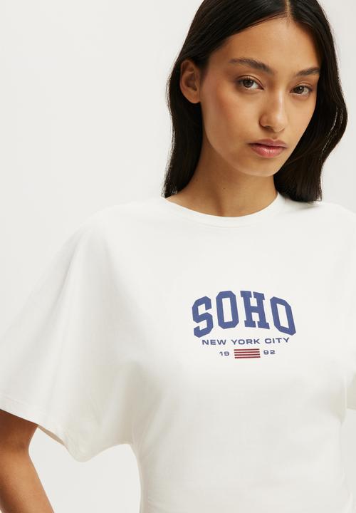 Cotton On - Graphic Batwing Short Sleeve Tee - Soho Nyc/ Vintage White