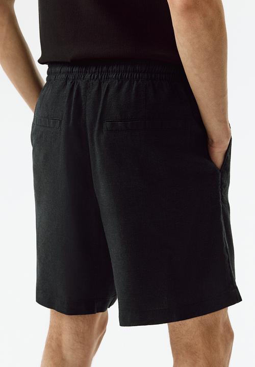 H&M - Relaxed fit linen-blend shorts - black
