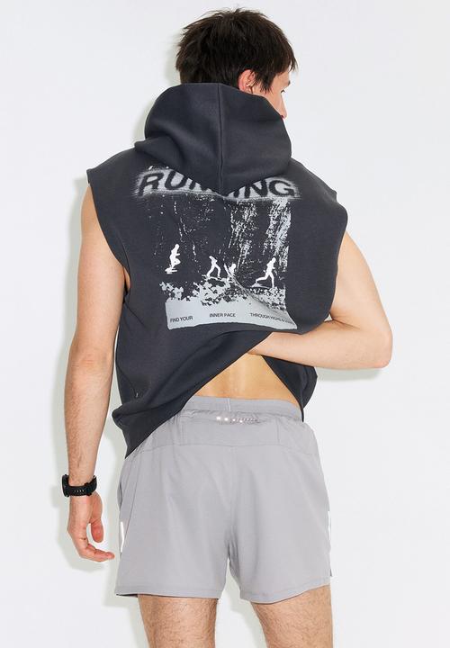 H&M - Lightweight quick dry running shorts​ ​ - light grey