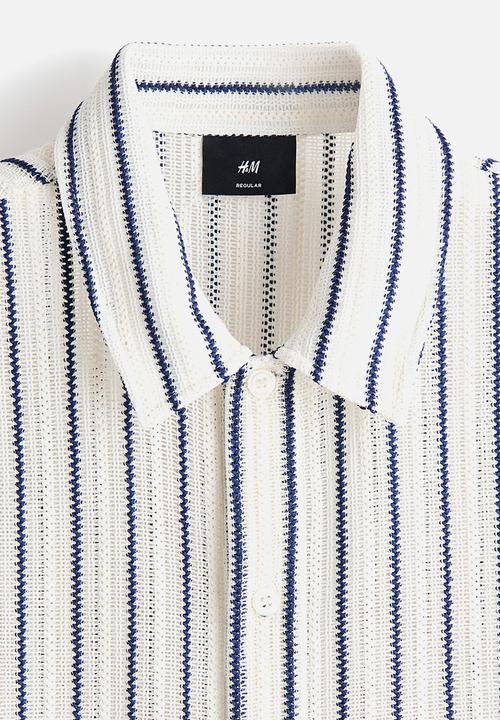 H&M - Regular fit textured-knit shirt - white/striped