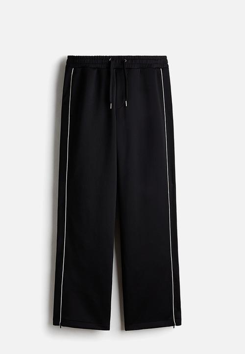 H&M - Relaxed fit joggers - black