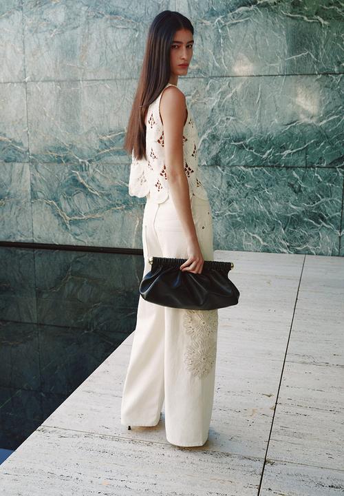 H&M - Crochet look-detail jeans - cream