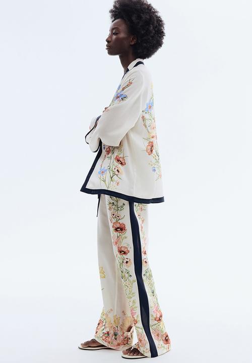 H&M - Printed lyocell resort shirt - cream/floral