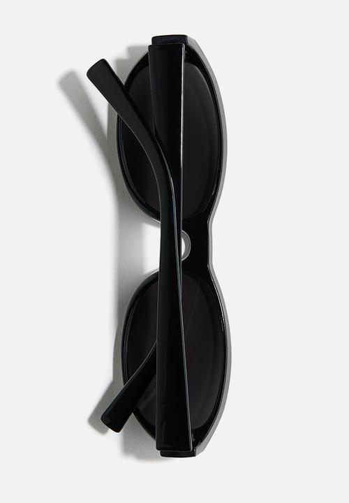 H&M - Oval sunglasses - black