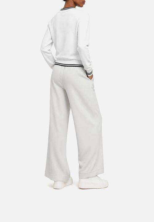 POLO - Wmn Farah  Sport V-Neck Track Top - White