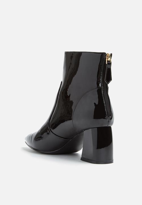 dailyfriday - Modern heel boot