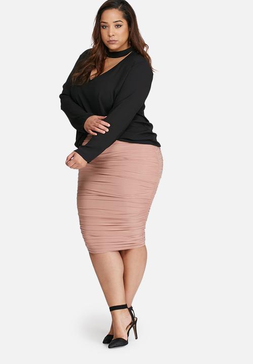 Missguided - Plus size choker blouse