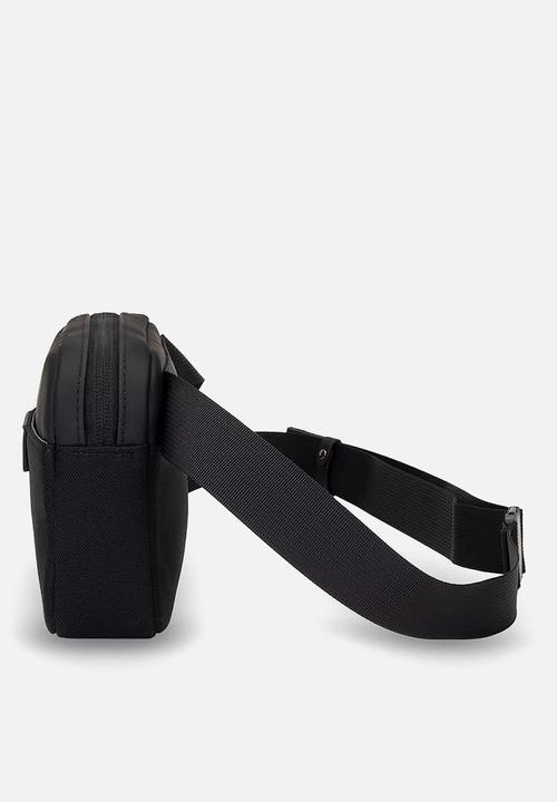 Kapten & Son - Bergen Crossbody - All Black