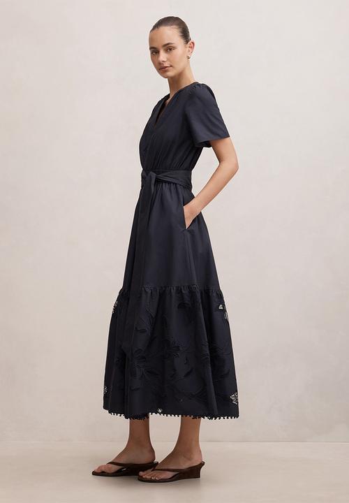 Forever New - Matilda embroidered tie midi dress in navy