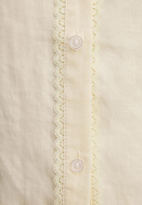 Forever New - Posie lace detail blouse in lemon