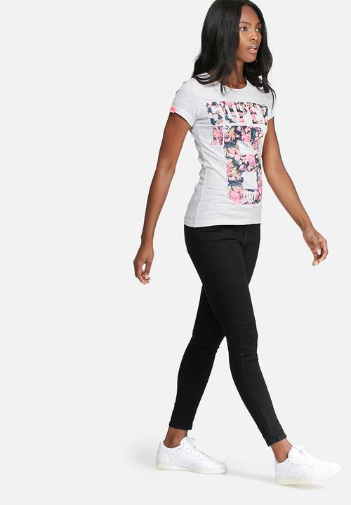 Superdry. - Super no 6 floral tee