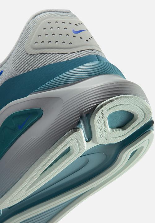 Nike - NIKE STRUCTURE 26