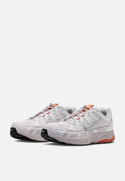 Nike - NIKE P-6000 SE TECH SL