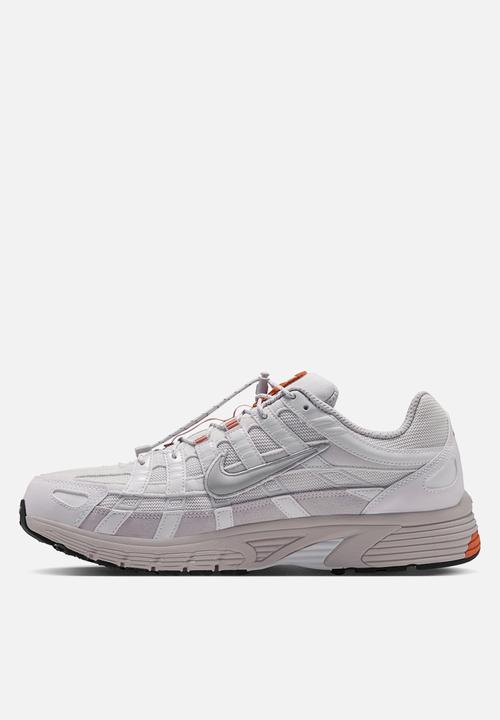 Nike - NIKE P-6000 SE TECH SL