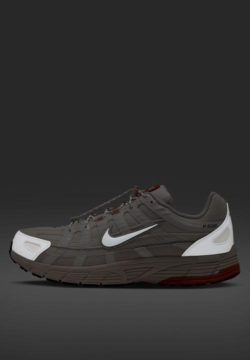 Nike - NIKE P-6000 SE TECH SL