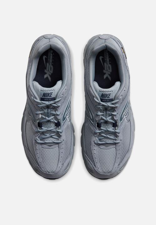 Nike - NIKE AIR MAX MOTO 2K WNTR TECH