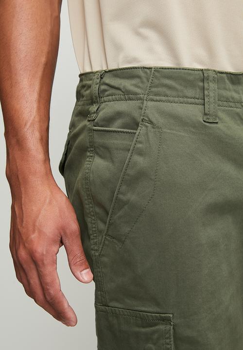Jonathan D - Gibson Shorts - Army