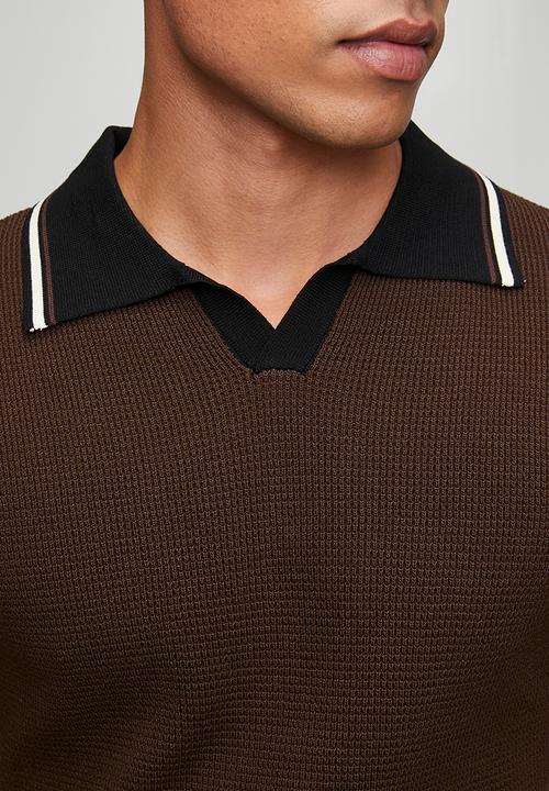 Jonathan D - Theo Knitwear - Choc