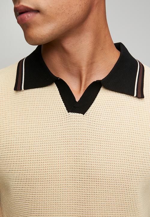Jonathan D - Theo Knitwear - Natural