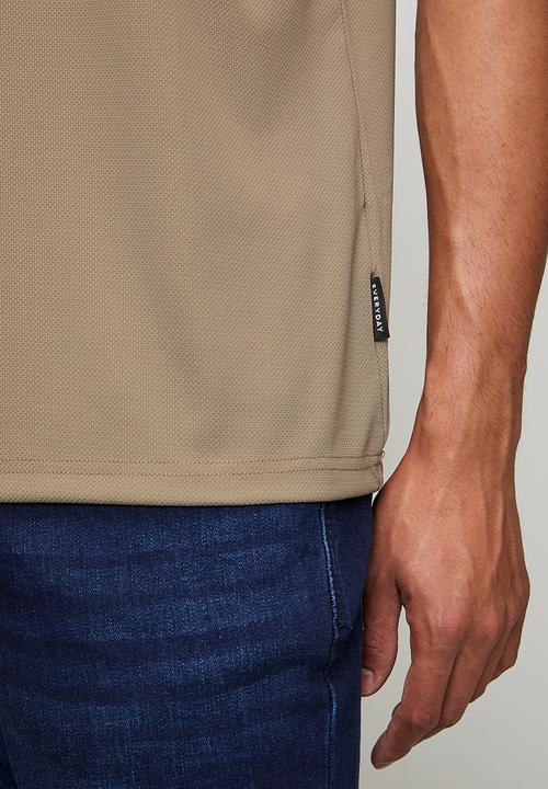 Jonathan D - Giovanni T-shirt - Sand