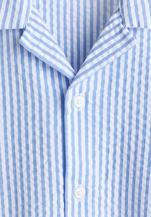 H&M - Seersucker resort shirt - light blue/striped