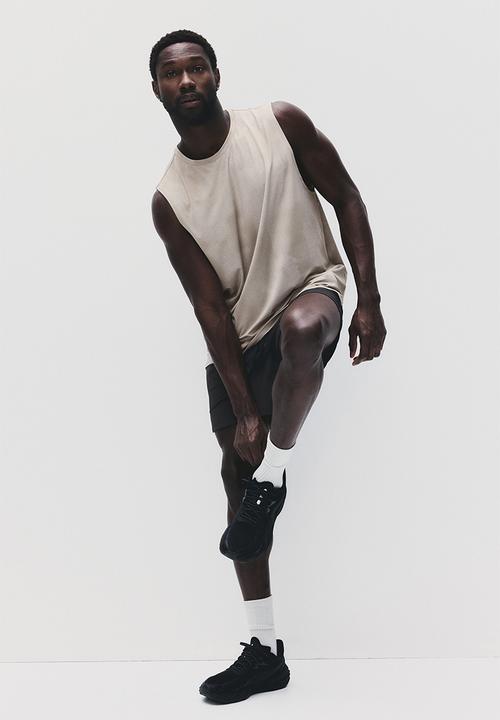 H&M - Regular fit sports vest top with drymove™ - beige