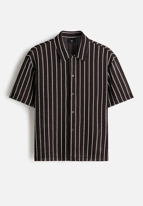 H&M - Regular fit textured-knit shirt - dark brown/striped