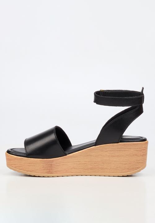 Nicci Tyler - Luisa 1 Leather Espadrille Wedge Heel - Black