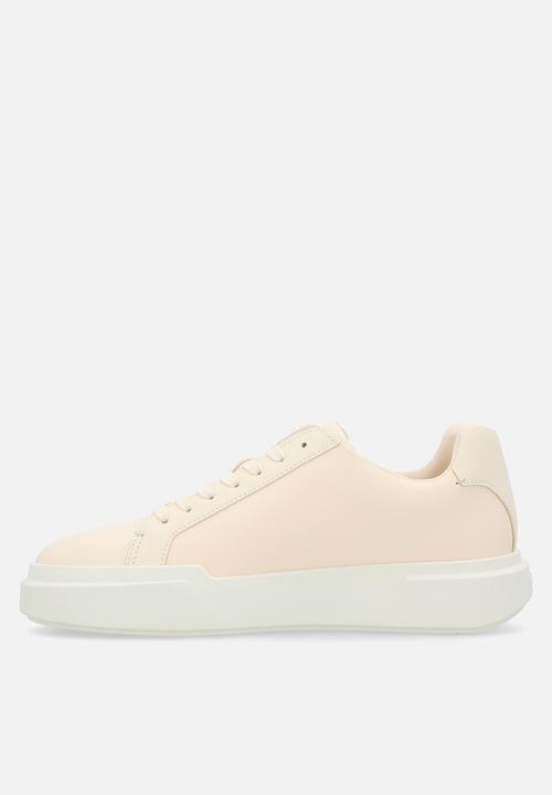 Calvin Klein - Ck Avenue - Light Cashew/Lapis Blue/Marshmallow