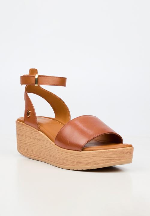 Nicci Tyler - Luisa 1 Leather Espadrille Wedge Heel - Tan