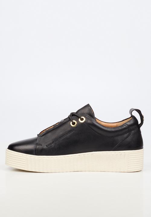 Nicci Tyler - Milana 1 Leather Sneaker - Black